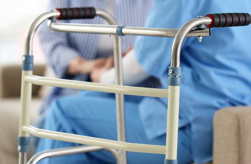 Combien de séances de kiné pour remarcher après un AVC